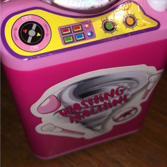Mini Lash Washing Machine - Picture 2 of 2
